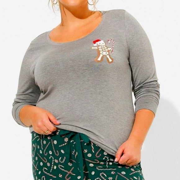 ❤️NWT VINTAGE TORRID TEE - CHRISTMAS SANTA GINGERBREAD MAN SKELETON - PLUS SIZE - Picture 12 of 15